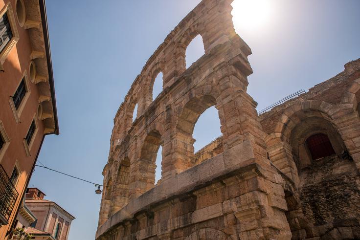 Mesto Romea in Julije, ki ponuja obilico kulture, zgodovine, umetnosti, kulinarike, mu je priraslo k srcu tudi zato, ker ni preveliko. | Foto: Guliverimage/Vladimir Fedorenko