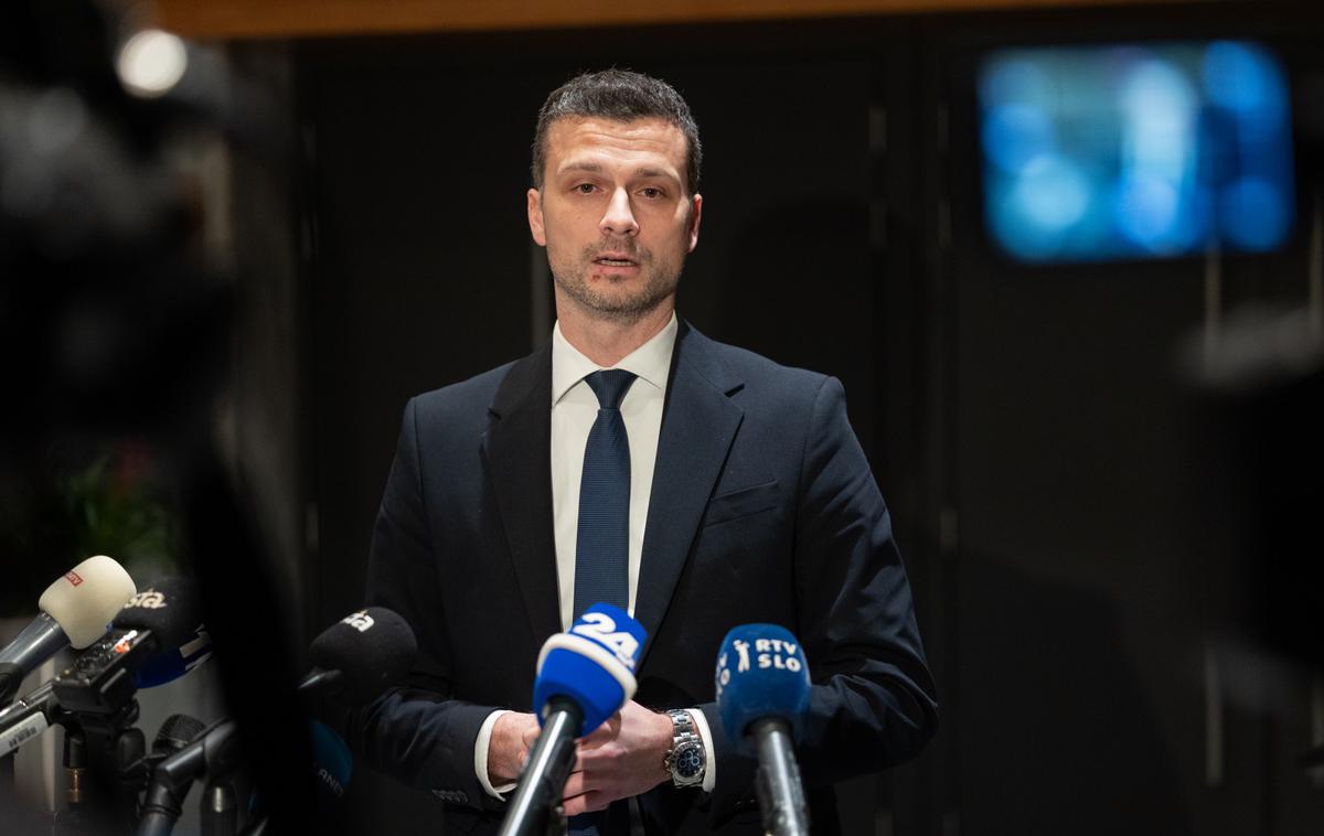 Jani Prednik | Jani Prednik je odstopno izjavo podal po kazenski ovadbi bivše partnerke zaradi psihičnega in fizičnega nasilja. | Foto STA