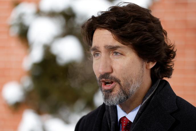 Justin Trudeau | "Sprejeli smo pomembne ukrepe za okrepitev integritete naših volilnih procesov in sistemov. Še naprej bomo vlagali v boj proti vmešavanju v volitve, proti tujemu vmešavanju v našo demokracijo in institucije," je na novinarski konferenci dejal Trudeau. | Foto Reuters