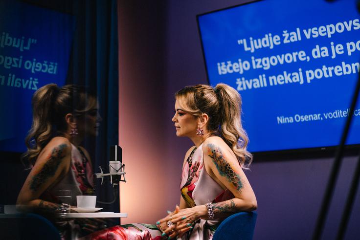 "Bila so leta brez intime in je to presneto lepa reč, da sva midva sploh obstala", je odkrito spregovorila o svojem zakonu. | Foto: Jan Lukanović