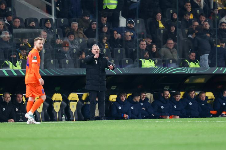 "Pokazali smo, da si zaslužimo igrati na takšnih stadionih in v takšnem tekmovanju. Imamo kakovost za to. Zmaga ni dovolj za napredovanje, a igralci so lahko ponosni, saj so prišli med najboljših šestnajst," je še dodal Campelos. | Foto: Guliverimage