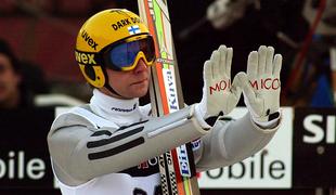 Brez milosti: Ahonen o sinovi usodi in "grehih očetov"