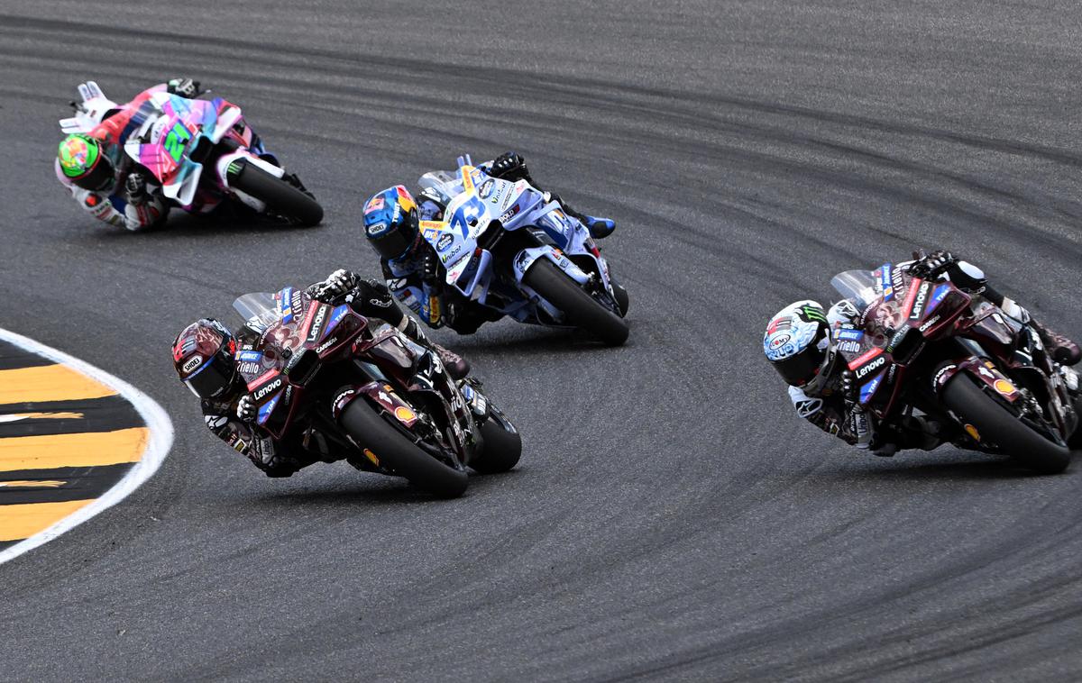 motoGP Muggelo Francesco Bagnaia Marc Marquez Ducati | Francesco Bagnaia je moral tudi na domači dirki priznati premoč Marca Marqueza. Ducati je bil ta konec tedna obarvan črno. | Foto Reuters