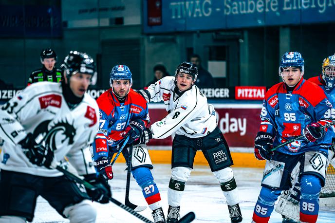 Innsbruck : hk olimpija | Olimpija bo zvečer gostovala v Innsbrucku, v soboto zvečer pa še pri Pioneers Vorarlberg. | Foto HCI