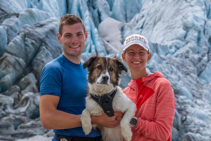 Nastja in Rok 29-letna Nastja in 30-letni Rok s psičko Šnofko | Foto: Osebni arhiv