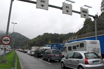 Se lahko pri gradnji avtoceste Gruškovje–Draženci ponovi zgodba s predorom Markovec?