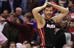 Miami zmagal šele po dveh podaljških, Dragić do 20 točk #video