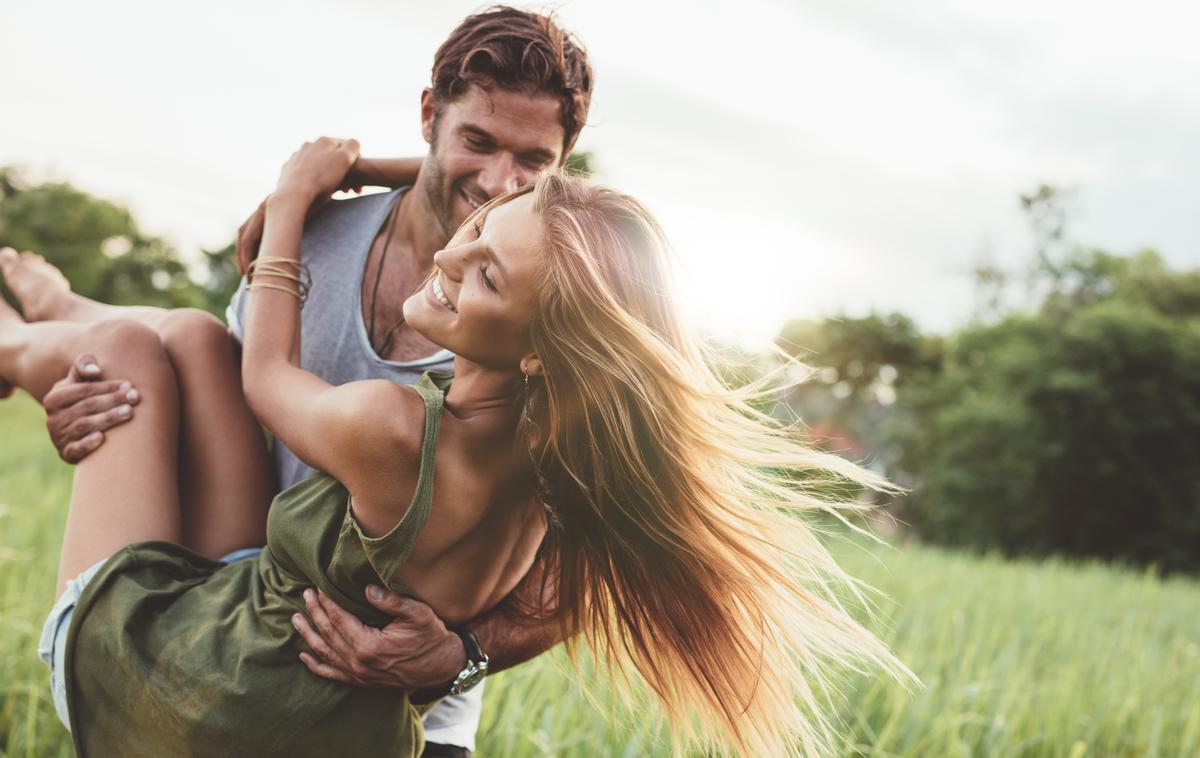ljubezen, poletje, par, zveza | Foto Shutterstock
