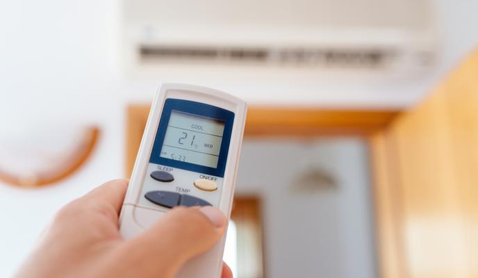 Kitajska tovarna osupnila splet: klimatska naprava s traku vsakih šest sekund #video