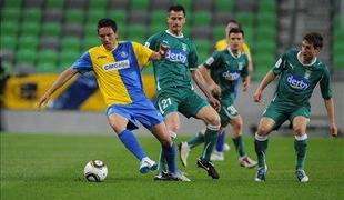 Domžale znižale zaostanek za Mariborom