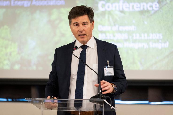 Dejan Koletnik iz Slovenskega združenja za energetiko pravi, da se motnje v Katarju ali Hormuški ožini zaradi geopolitične tekme za energetske vire zelo hitro prenesejo tudi v naš prostor. | Foto: Slovensko združenje za energetiko