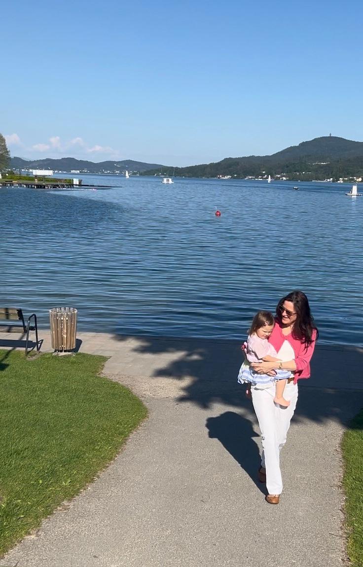 "Presenetilo me je, kako slabo sem prej avstrijsko Koroško poznala kot turistično destinacijo, koliko je tam neverjetno lepih krajev, kamor lahko v roku ure ali dveh skočiš z družino bodisi pozimi bodisi poleti." | Foto: osebni arhiv