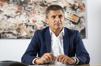 Sršen zanikal posege v odločitve o tem, kam se namenja oglaševalski denar