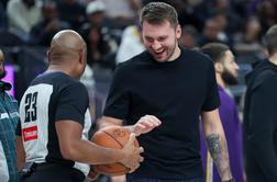 Dončić s klopi spremljal mrk Lakersov proti Dallasu, Kidd pohvalil Slovenca