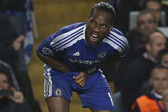 Rooney: Drogba, prenehaj s simuliranjem!