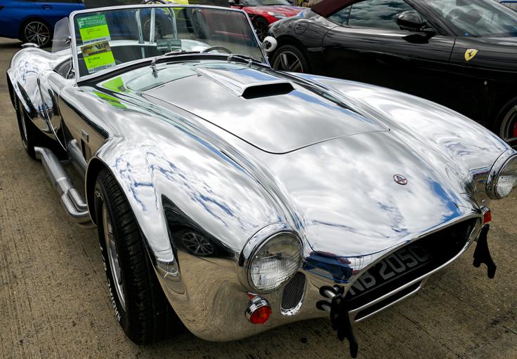 Norrisova shelby cobra v Silverstonu | Foto: Guliverimage