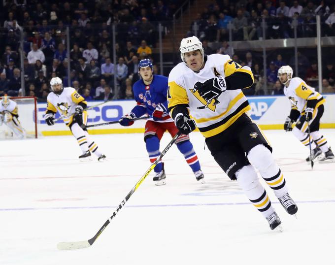 Jevgenij Malkin se bliža magični meji tisoč točk v rednem delu sezone lige NHL. | Foto: Guliverimage/Getty Images