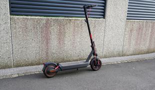 Xiaomi Electric Scooter 5 Max: kdo še potrebuje mestne zastoje?