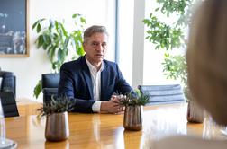 Bo premier sprožil postopek proti Štrancarju?