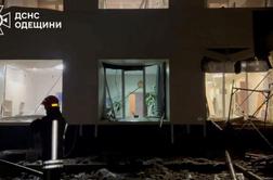 V nočnih ruskih napadih na Ukrajino več mrtvih in ranjenih