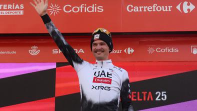 Etapna zmaga za UAE Emirates, Vingegaard spet v rdeči majici