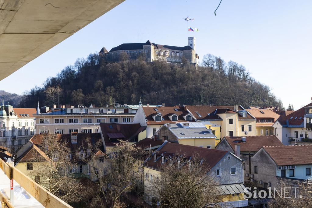 Rezidenca Knafelj, Knafljev prehod. Nepremičnine. Ljubljanski grad.