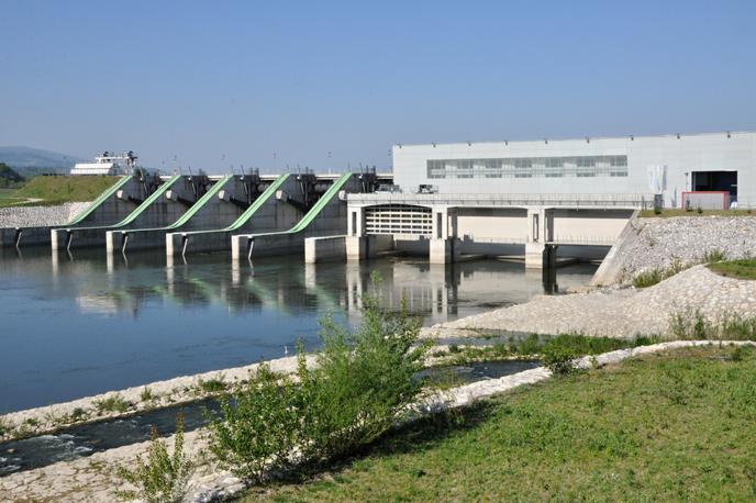 hidroelektrarna | Vlada entitete BiH je leta 2004 s HES Vrbas, katerega večinski lastnik je slovenski Viadukt, podpisala 165 milijonov evrov vredno koncesijsko pogodbo za izgradnjo dveh hidroelektrarn. Fotografija je simbolična. | Foto STA