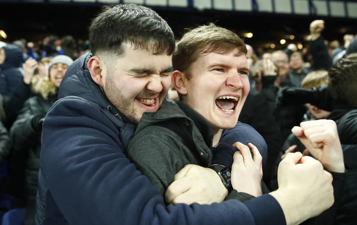 Everton Navijači | Veselje navijačev Evertona po presenetljivo visoki zmagi nad Newcastlom. | Foto Reuters