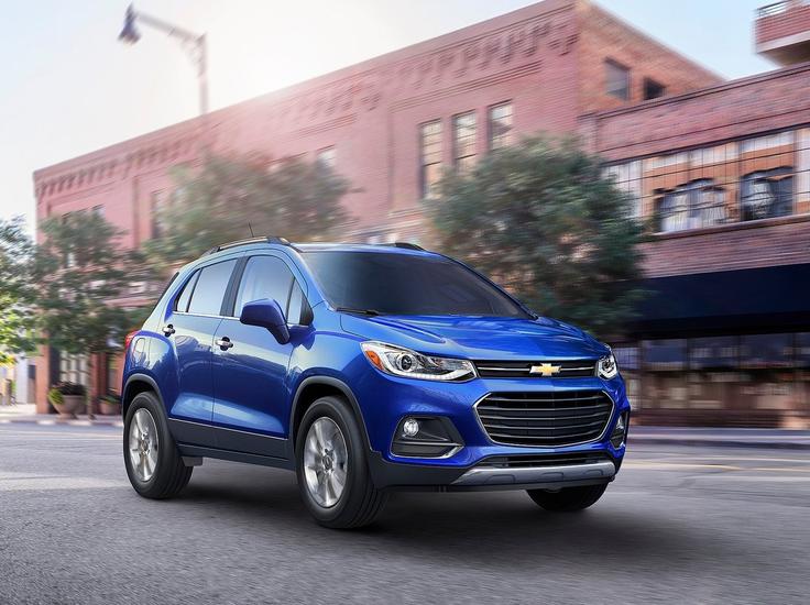 Avtomobilski koncern General Motors je pred leti znamko Chevrolet umaknil iz Evrope. Izjema je bil le legendarni športni avtomobil corvette. V ponudbi Chevroleta je bil tudi v Sloveniji priljubljen mali crossover trax, Chevroletova različica opel mokke. Enako velja tudi za limuzino malibu, Chevroletovega tekmeca volkswagen passatu, škodi superb, renaultu talismanu … | Foto: 