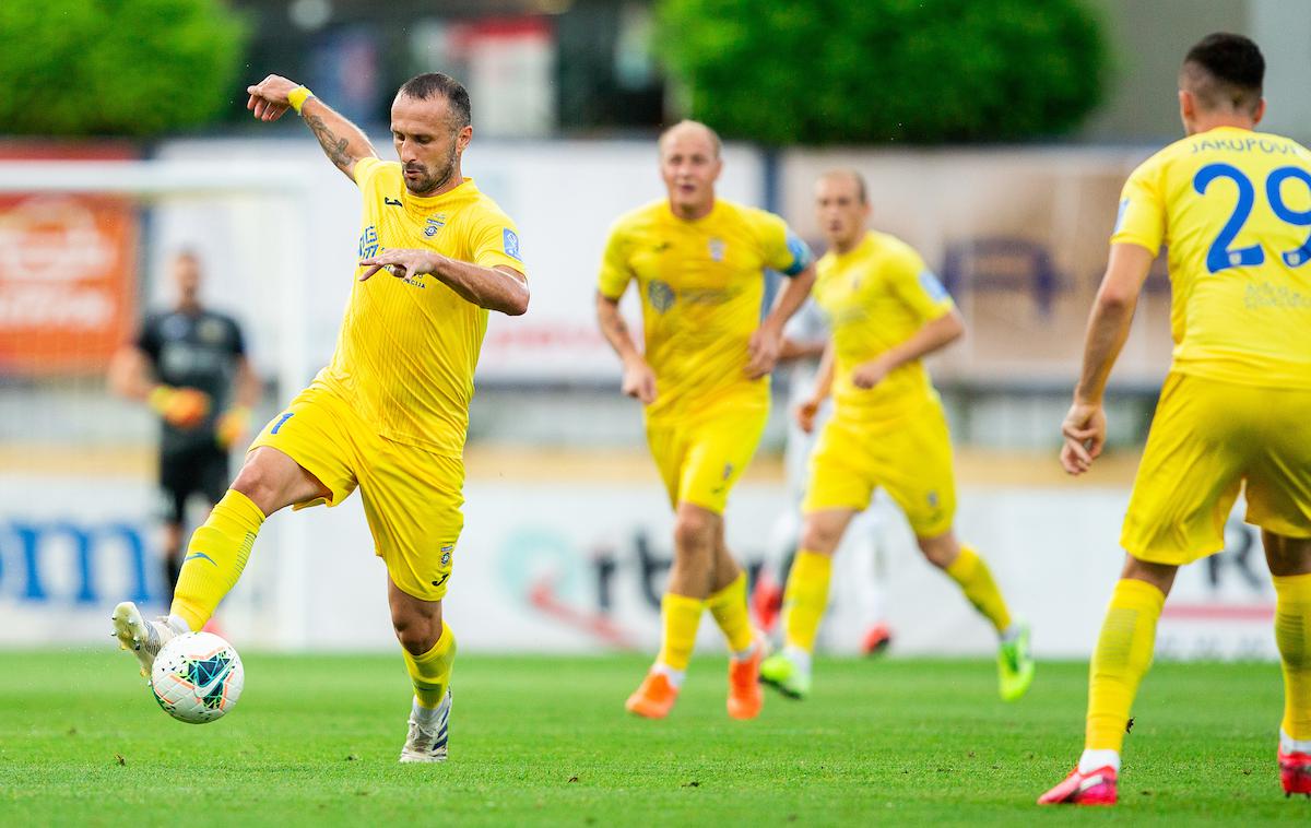 Predrag Sikimić | Predrag Sikimić je dočakal strelski prvenec v dresu Domžal in pomagal rumenim do obstanka v prvi ligi! | Foto Vid Ponikvar