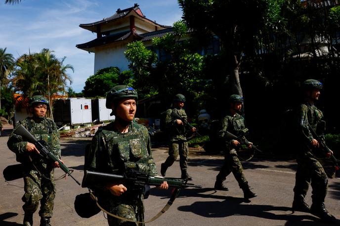 Vojaške vaje | Vaje začenjajo ob naraščanju napetosti med Tajvanom in Kitajsko v zadnjih mesecih. | Foto Reuters