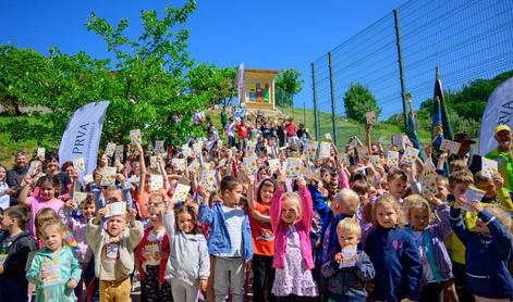 PRVA čebela: veselje na šolskih dvoriščih