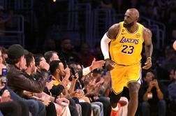 Ko ni bilo Dončića, je zasijal LeBron in pisal zgodovino #video