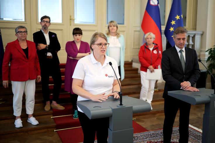 Karitas že zdaj sodeluje z več kot 80 trgovskimi središči in letno razdeli več kot 500 ton hrane. Ob tem pa se soočajo z visokimi stroški, zato si želijo sistemske podpore države pri kritju logistike in skladiščenja. | Foto: Daniel Novakovič/STA