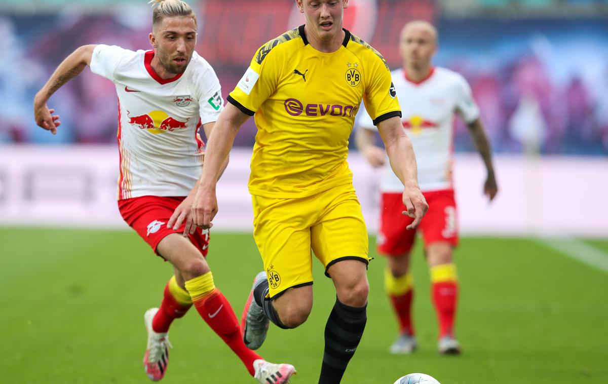 Kevin Kampl vs Julian Brandt | Kevin Kampl in druščina iz RB Leipzig gostijo Borussio Dortmund. | Foto Reuters