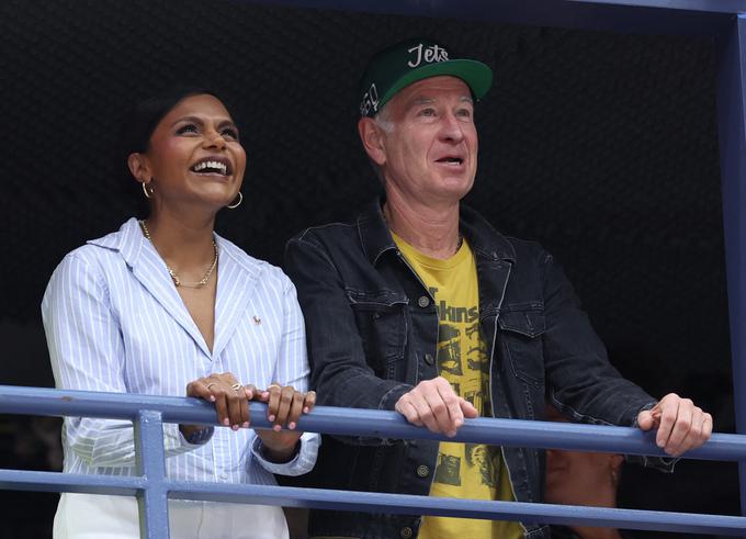 ... Mindy Kaling (družbo ji je delal legendarni teniški as John McEnroe) ... | Foto: Reuters