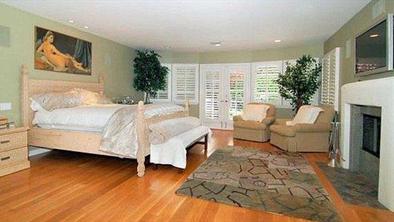 Zvezdnica Opravljivke kupila razkošno hišo