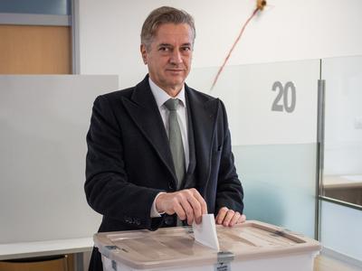 Zagovorniki zakona o pomoči pri prostovoljnem končanju življenja pozvali h glasovanju za, nasprotniki opozarjajo na protiustavnost