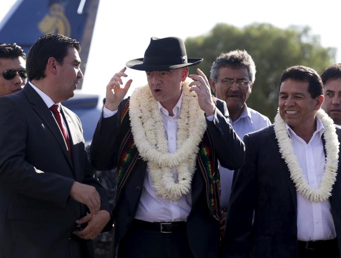 Odkar je postal predsednik Fife, se je ustavil v številnih državah. Pred prihodom v Slovenijo je obiskal tudi Bolivijo. | Foto: 