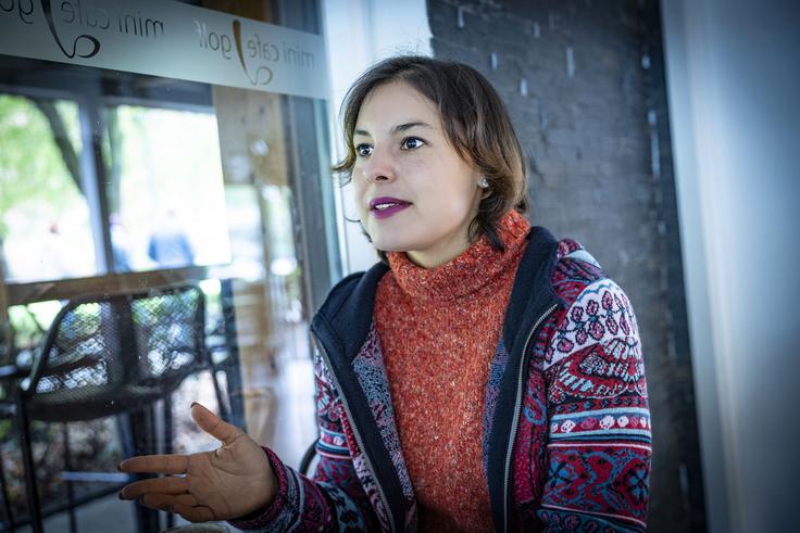 "V Sloveniji starejši živijo polno družabno življenje, kar je precej drugače kot pri nas, kjer večinoma ostajajo doma." | Foto: Ana Kovač