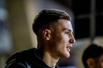 Benjamina Šeška čaka pester dan v Manchestru