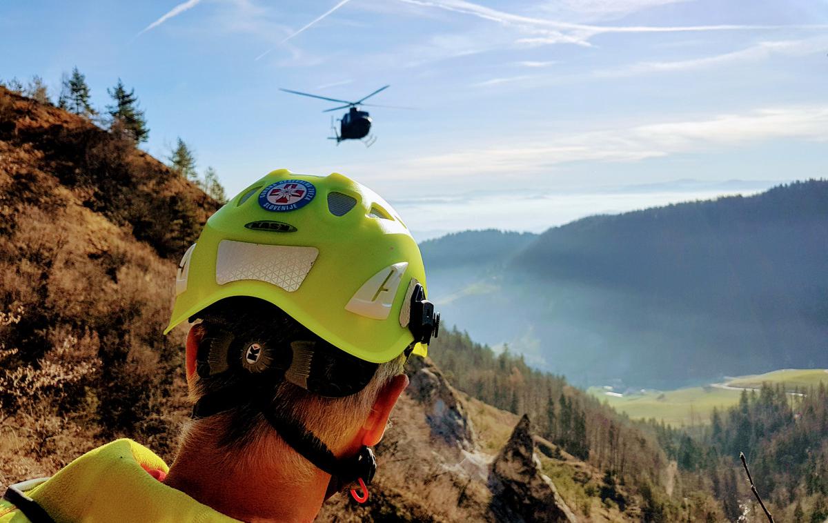 Helikoptersko reševanje | Foto Matjaž Šerkezi