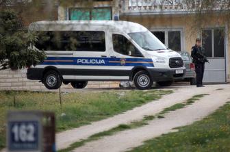 Neuspešen poskus tihotapljenja ljudi v Slovenijo