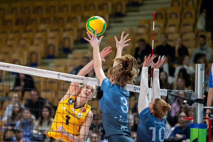 Calcit Volley : Vakifbank | Foto: CEV