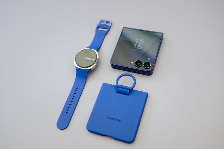 Pametna ura in telefon v popolnem sozvočju. | Foto: Samsung