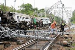 Več mrtvih v nesreči vlaka na Poljskem