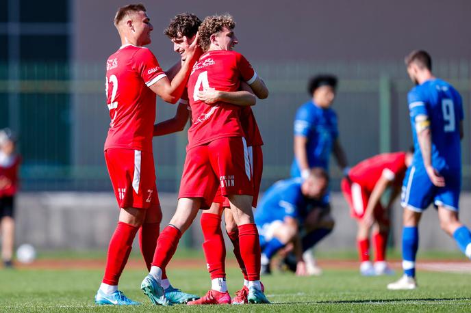 Slovan Gorica | Nogometaši Slovana so na Kodeljevem premagali drugouvrščeno Gorico s 3:1. Primorci so po prvem polčasu vodili z 1:0, nato pa je sledil preobrat Moščanov. | Foto Aleš Fevžer