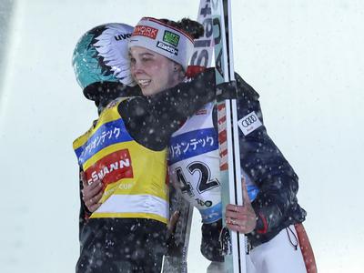 Avstrijska skakalka Lisa Eder: "Mislim, da je družina Prevc nora."