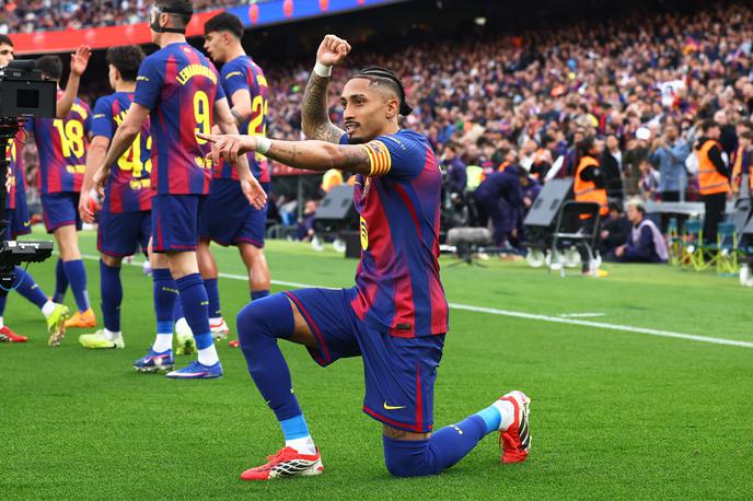 Raphinha, Barcelona | Raphinha je k zmagi Barcelone prispeval tri zadetke. | Foto Reuters