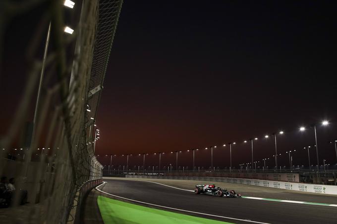 Prvo VN Savdske Arabije bo s prvega štartnega mesta začel Lewis Hamilton. | Foto: AP / Guliverimage